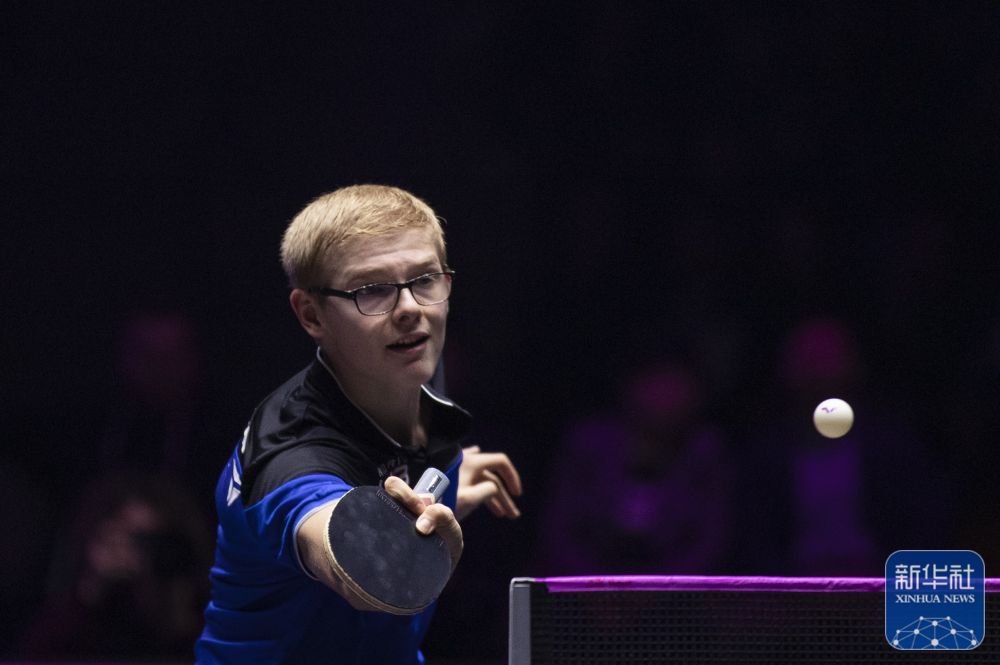 表现并非偶 表现并非偶